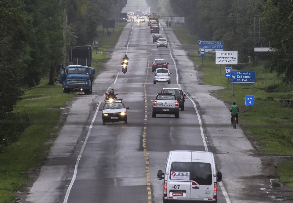 Como a duplicação da PR-407 “saiu” da lista de obrigações do pedágio A PR-412, no Litoral do Paraná | Jonathan Campos/Gazeta do Povo