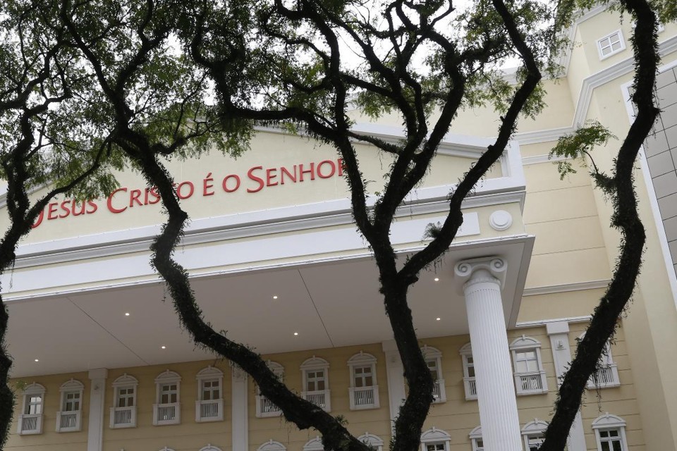 Igreja Universal do Reino de Deus está em quase 200 países | ATILA ALBERTI/Tribuna do Parana