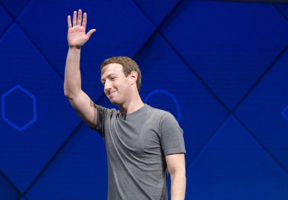É melhor sofrermos com a negligência ou com a preocupação do Facebook? Mark Zuckerberg em evento do Facebook, em abril de 2017. | Anthony Quintano/Flickr