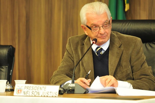 Deputado Nelson Justus (DEM), na Comissão de Constituição e Justiça da Assembleia Legislativa | Pedro de Oliveira/Assembleia Legislativa/Arquivo