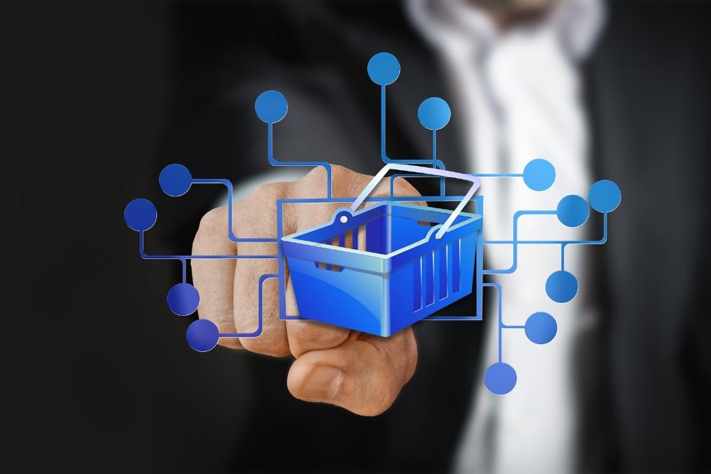 Embora a tecnologia não seja a vilã da história, ela colabora para nos fazer gastar sem pensar.