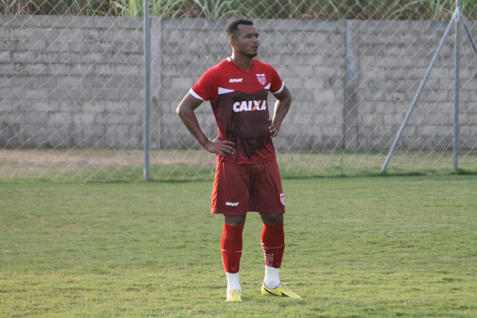 Paraná fecha com atacante que é segundo maior artilheiro em uma edição de Série B Zé Carlos fez apenas quatro gols pelo CRB na Série B de 2017. | Divulgação CRB