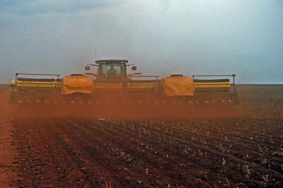 Governo liberou R$ 12,5 bilhões para financiar o custeio da próxima safra. Objetivo é que produtores comprem insumos | Albari Rosa/Gazeta do Povo