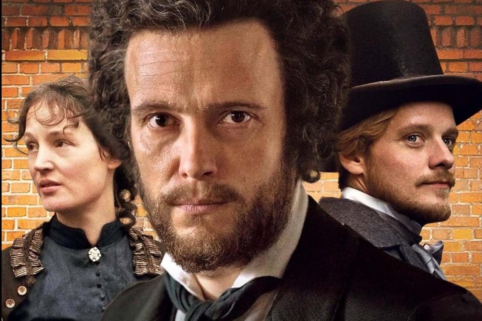 Cartaz do filme “O Jovem Karl Marx” | Divulgação