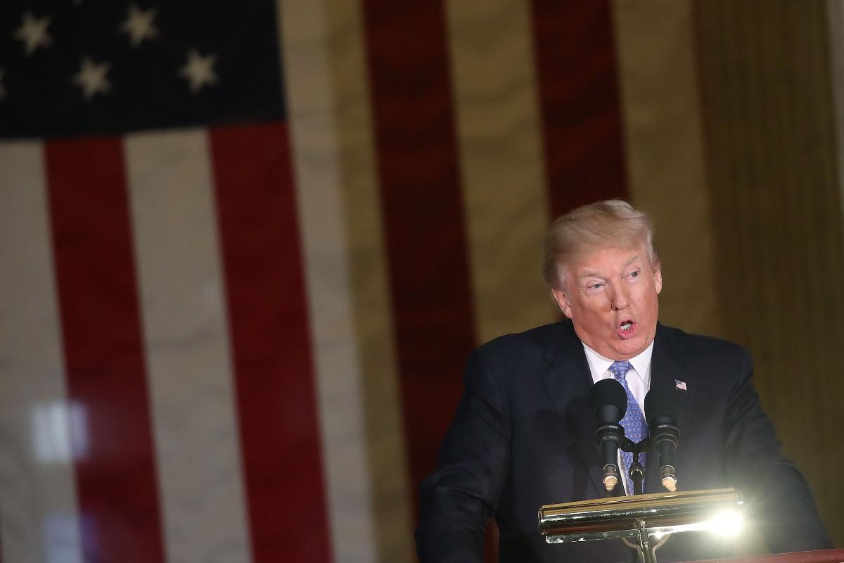 A barreira entre EUA e México é uma das principais proemessas da campanha de Trump | MARK WILSON/
AFP