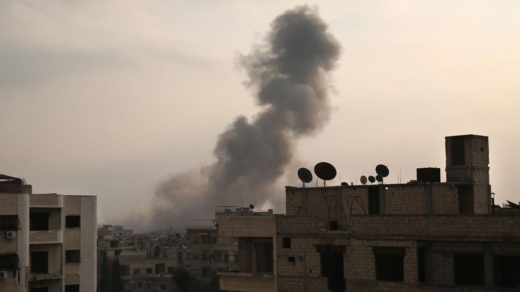 Área residencial na Síria foi vítima de ataque aéreo neste sábado (8) | Ammar Suleiman/AFP