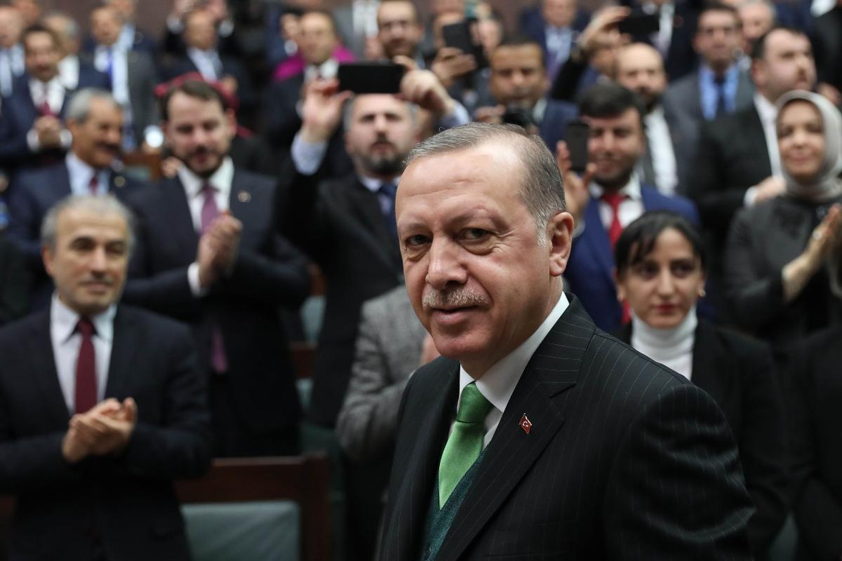 O presidente turco, Recep Tayyip Erdogan, durante reunião do Partido da Justiça e do Desenvolvimento (AK Party), na Grande Assembléia Nacional da Turquia | ADEM ALTAN/AFP