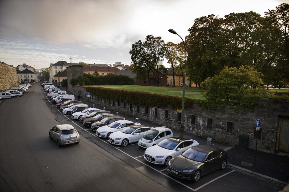 Carros elétricos na Noruega. | Thomas Haugersveen/NYT