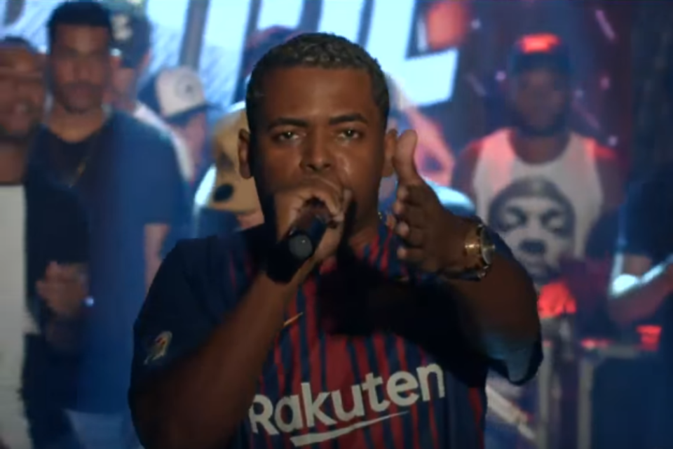 Mc Diguinho lançou a versão “light” da música “Surubinha de leve” após repercussão negativa. | Reprodução/Youtube