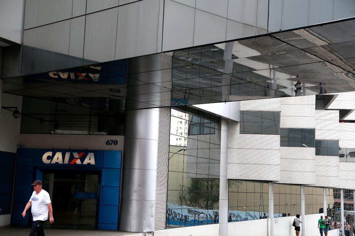 Saques do PIS/Pasep devem ser feitos na Caixa Econômica ou no Banco do Brasil | Marcelo AndradeGazeta do Povo