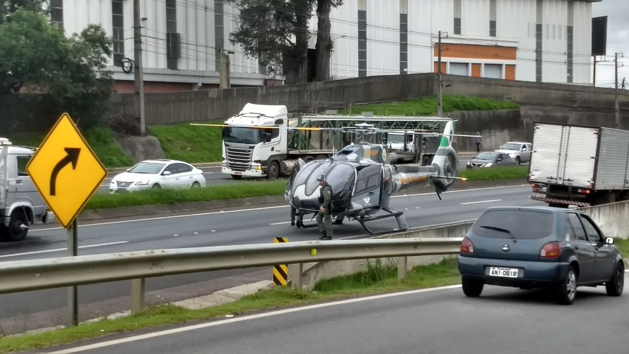 O helicóptero da Polícia Militar prestou atendimento à vítima | Thiago Vens/Colaboração