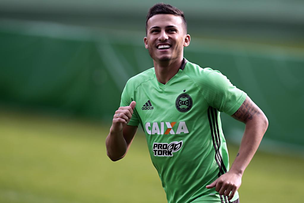 Atacante do Coritiba, Guilherme Parede. | Albari Rosa/Gazeta do Povo