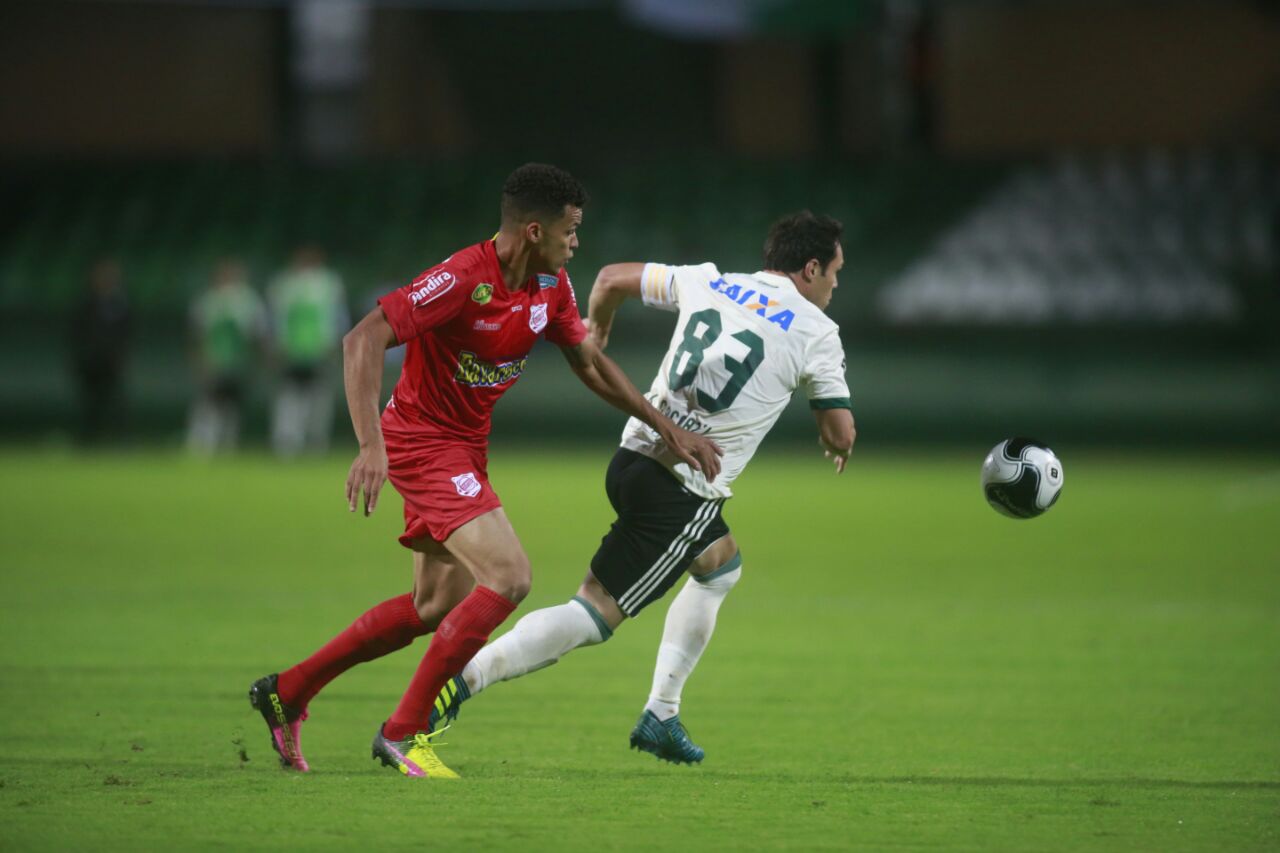 Kléber fez o seu primeiro gol em 2018 pelo Coritiba. | Marcelo Andrade/Gazeta do Povo/