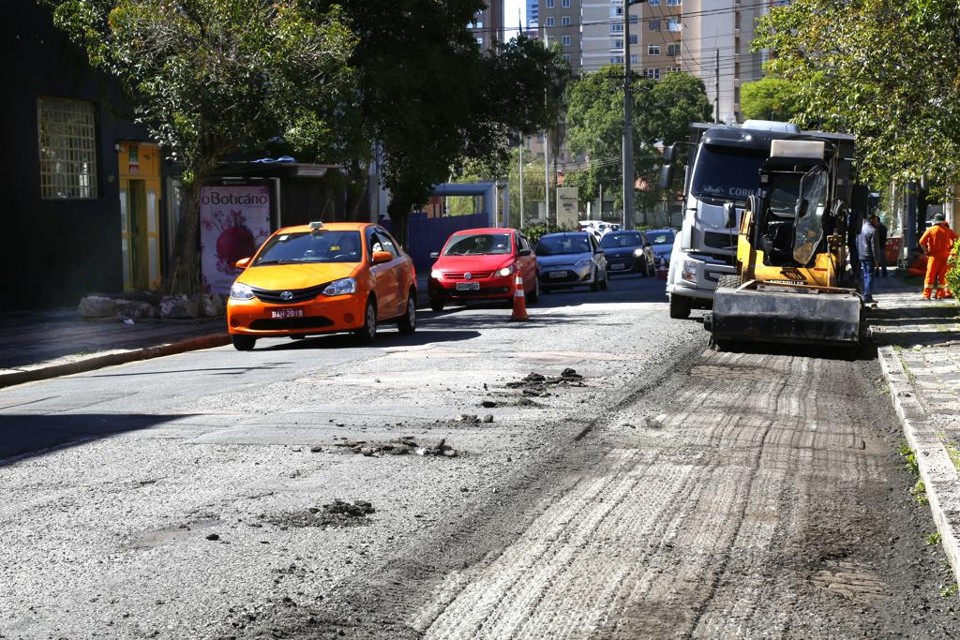 Em 2017, outras dezenas de ruas de Curitiba foram recuperadas | Aniele Nascimento/Gazeta do Povo