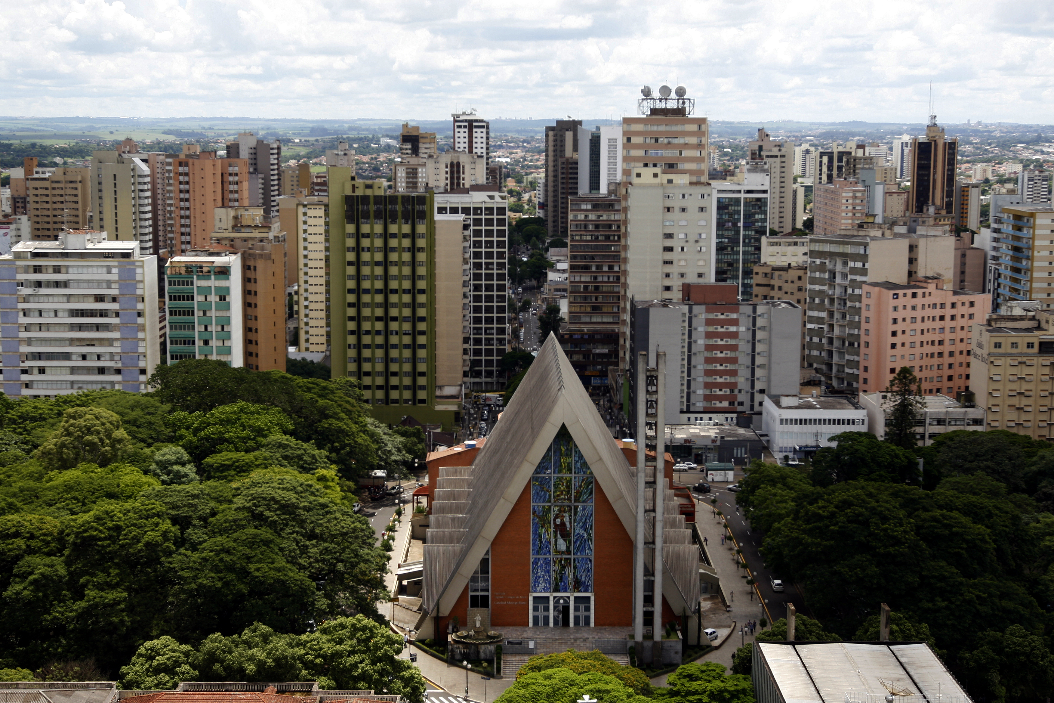 A empresa indiana, uma das maiores companhias de Tecnologia da Informação (TI) do mundo, abriu uma filial em Londrina, no Norte do Paraná, para reforçar a sua atuação no Brasil em serviços, consultoria e terceirização de processos de TI. | Roberto Custódio
