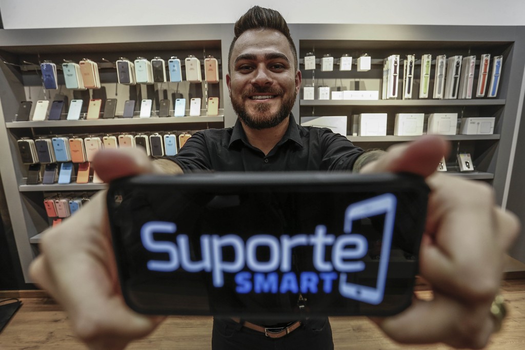 Sem curso superior, Guylherme aprendeu praticamente tudo sobre gerenciamento de negócios por cursos online e livros. Sempre que sentia necessidade prática, buscava ler alguma coisa.