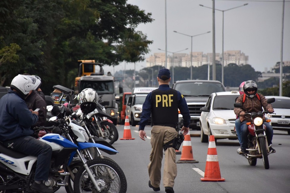 PRF realiza operação em rodovia federal. Cerca de 2,3 milhões foram autuados por andar além do limite. | PRF/Divulgação