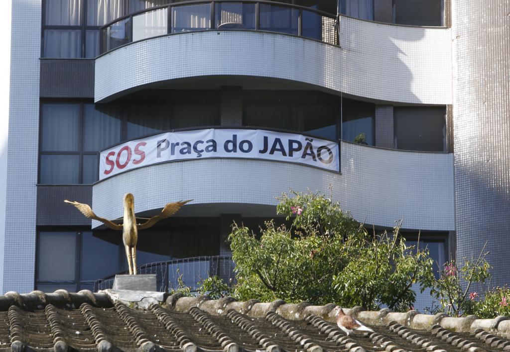 Moradores temem que a implantação da nova linha e biarticulado mude a estrutura da Praça do Japão e afete a segurança dos usuários | Aniele Nascimento/Gazeta do Povo