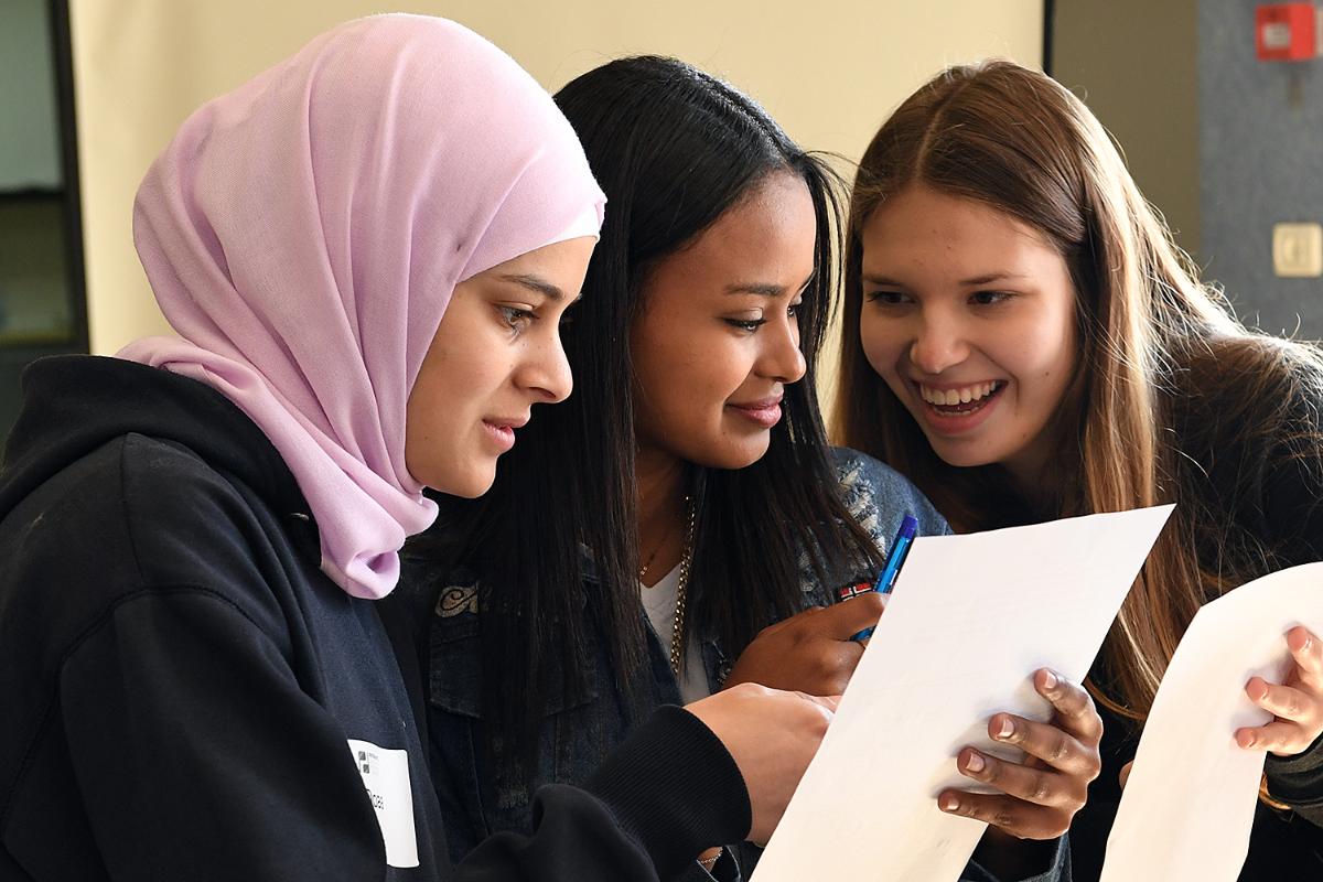 Número de matrículas de estudantes imigrantes ou refugiados passou de 34 mil em 2008 para 73 mil em 2016. | Matty Stern/U.S.Embassy Tel Aviv