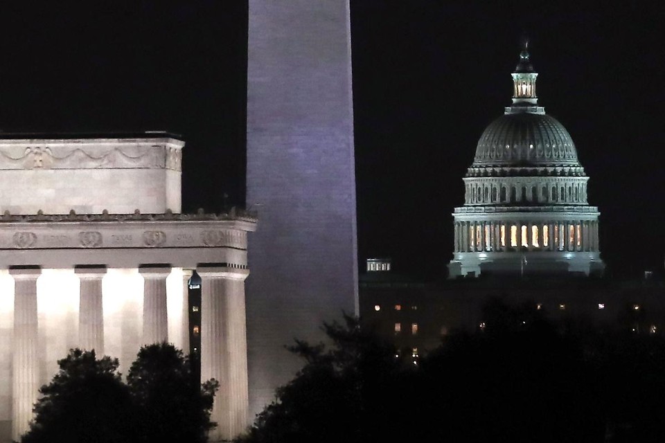 Governo dos Estados Unidos enfrenta uma nova paralisação das atividades federais nas primeiras horas desta sexta-feira (9) | MARK WILSONAFP