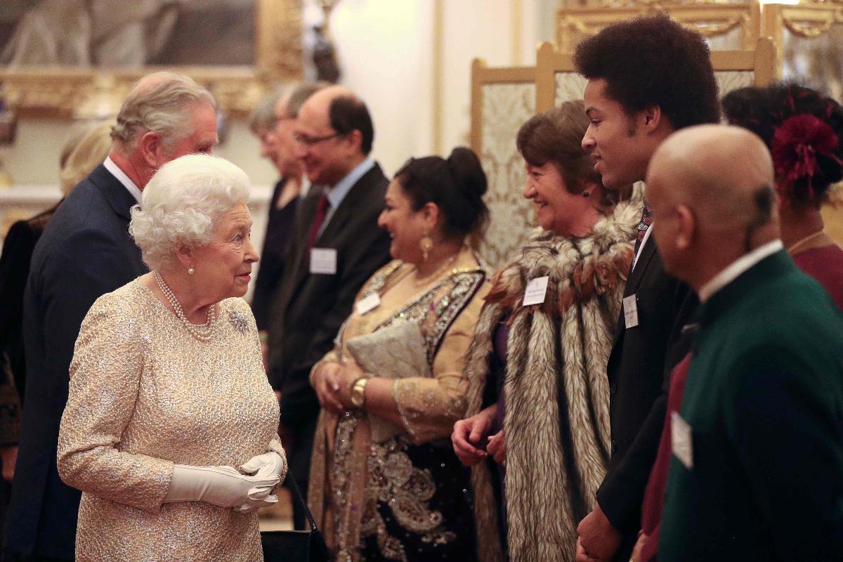 Influenciada por um documentário da BBC, a rainha Elizabeth II quer tornar as propriedades reais mais sustentáveis | JONATHAN BRADY/AFP