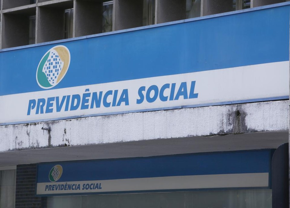 Aposentado tem 48 horas para provar que está vivo ou benefício será cortado | Aniele Nascimento/Gazeta do Povo