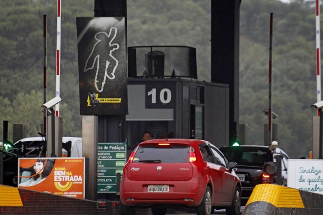 Não foi a primeira vez que o pedágio no Paraná é alvo de suspeitas, mas agora elas levaram a prisões. | Antônio More / Arquivo
Gazeta do Povo/ Arquivo