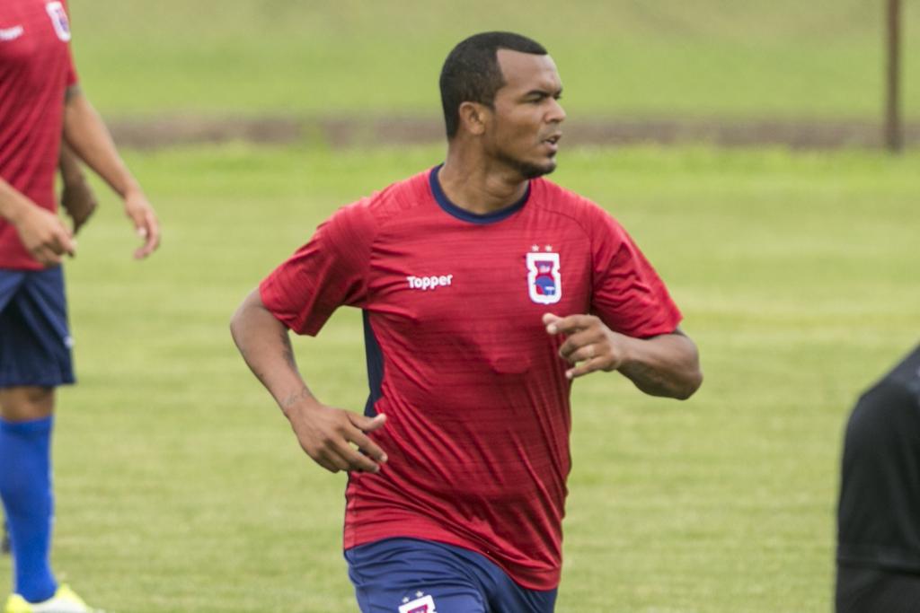 Zé Carlos ainda busca se firmar no ataque do Tricolor. | Marcelo Andrade/Gazeta do Povo