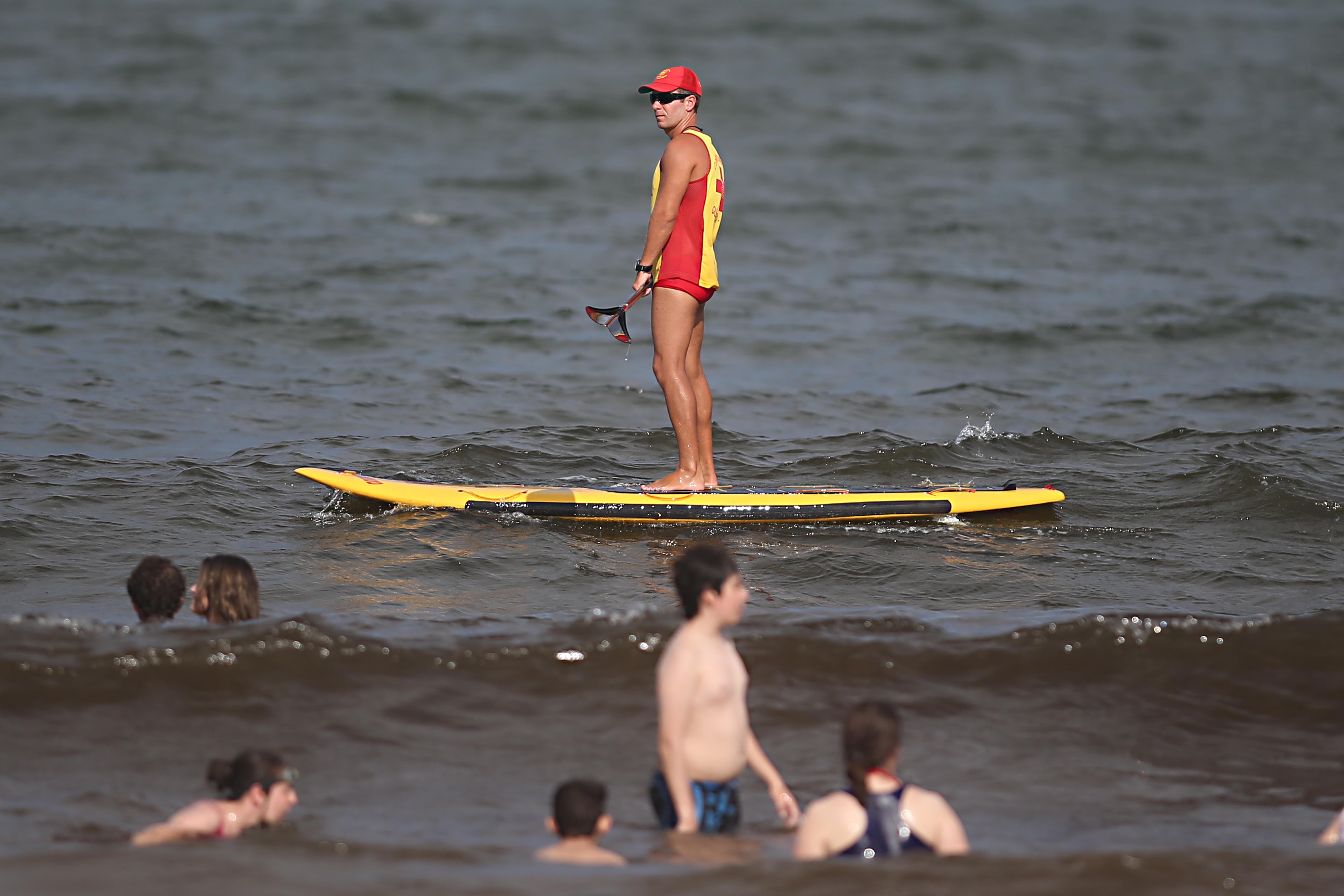 Afogamentos são a principal preocupação do Corpo de bombeiros no carnaval. | Albari Rosa/Gazeta do Povo