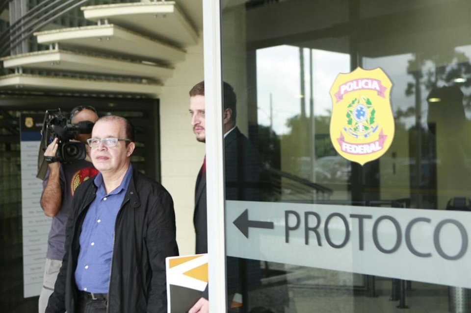 Assessores de Beto Richa prestam depoimento na PF O secretário Ezequias Moreira, que é próximo ao governador Beto Richa (PSDB), foi ouvido. | Marcelo Andrade/Gazeta do Povo