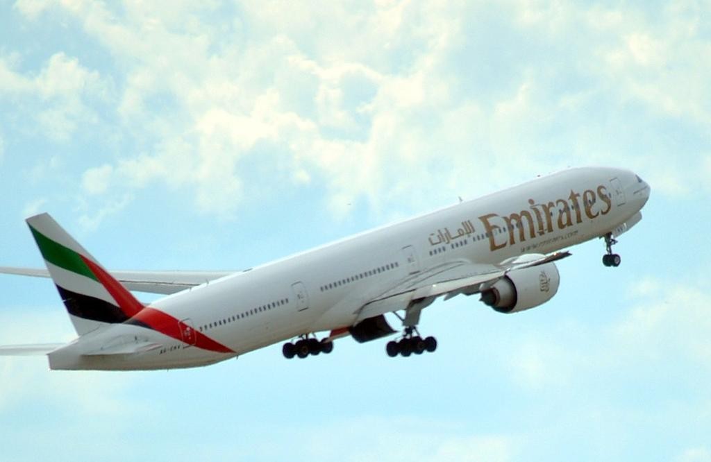 Para as vagas de comandantes da Emirates, o candidato deve ter um mínimo de 7 mil horas de voo.