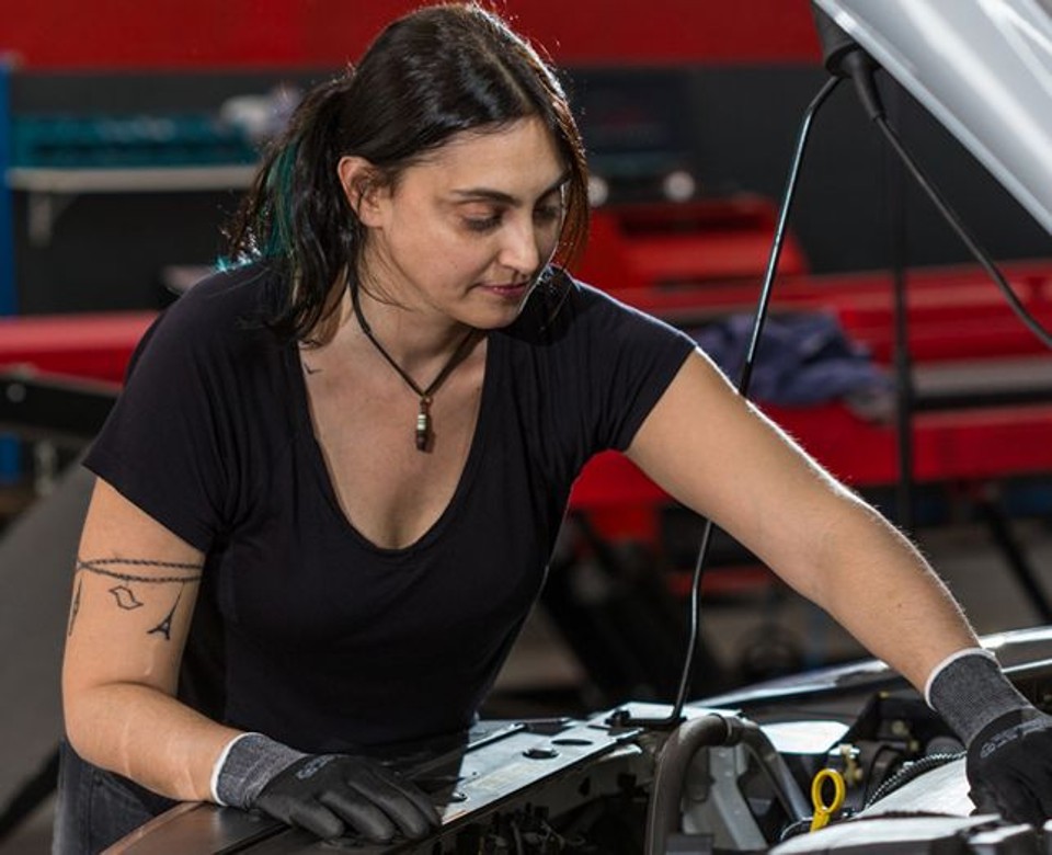 Mulheres poderão tirar dúvidas sobre mecânica em workshop em Curitiba | Divulgação/