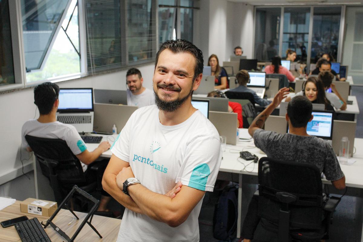 Atualmente, 40% dos clientes da Pontomais são empresas das áreas de tecnologia da informação e de comunicação. Na foto, o CEO da Pontomais, Hendrik Machado. | Daniel CaronGazeta do Povo