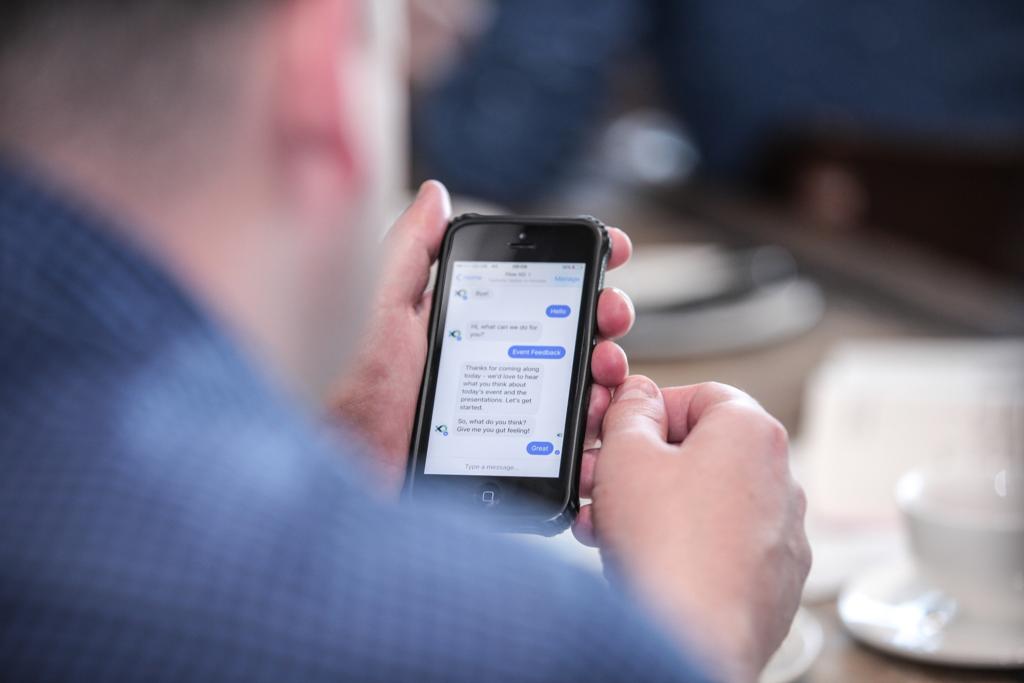 Para o usuário, o chatbot ideal deve ser indistinguível de um atendente humano. | /Pexels