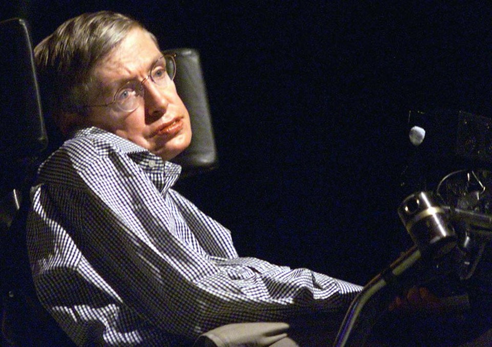 Imagem do astrofísico Stephen Hawking, em 18 de agosto de 2002 | -/AFP