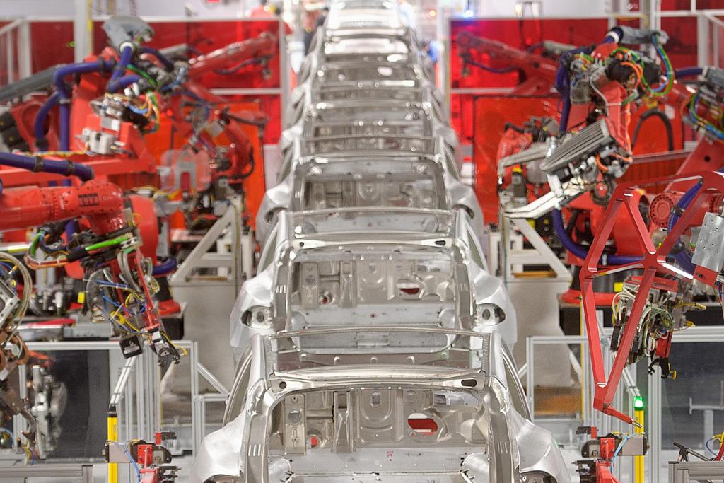 Linha de montagem da Tesla, em Fremont, Califórnia. | Noah Berger/Bloomberg