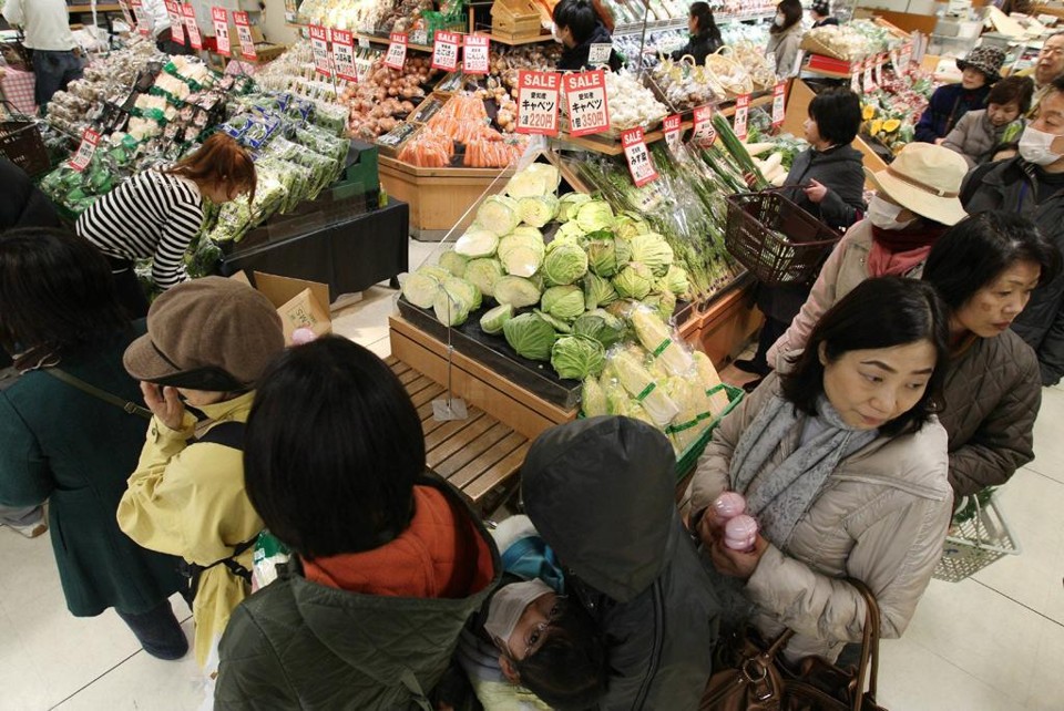 Mercado no Japão: alimentos produzidos em Fukushima passam por testes d e radioatividade | yt/dan/JIJI PRESS