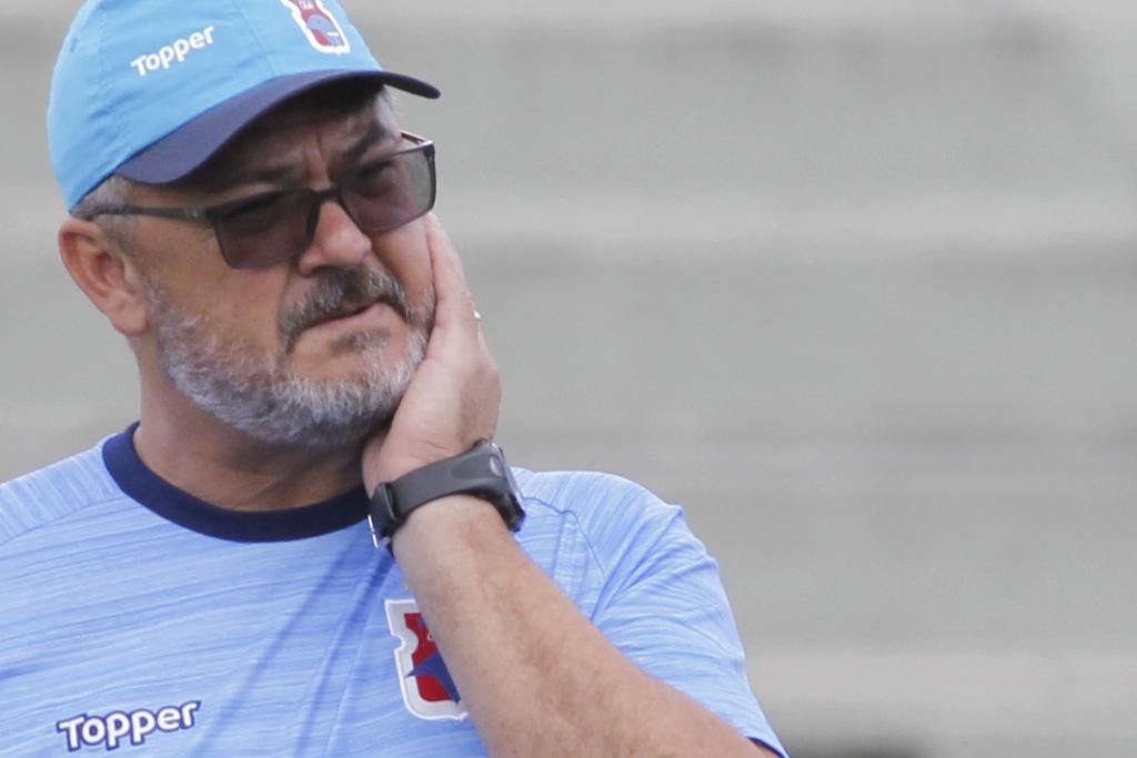 Micale prepara a equipe para duelo contra o Coxa: Tricolor quer vencer para convencer | Daniel Caron/Gazeta do Povo