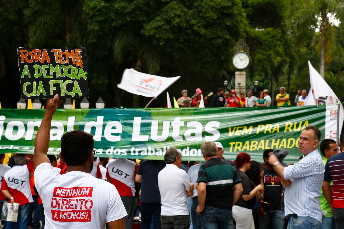 Sindicalistas participam de ato na Boca Maldita, em Curitiba. A imagem é de 2017. | Aniele Nascimento/Gazeta do Povo/Arquivo
