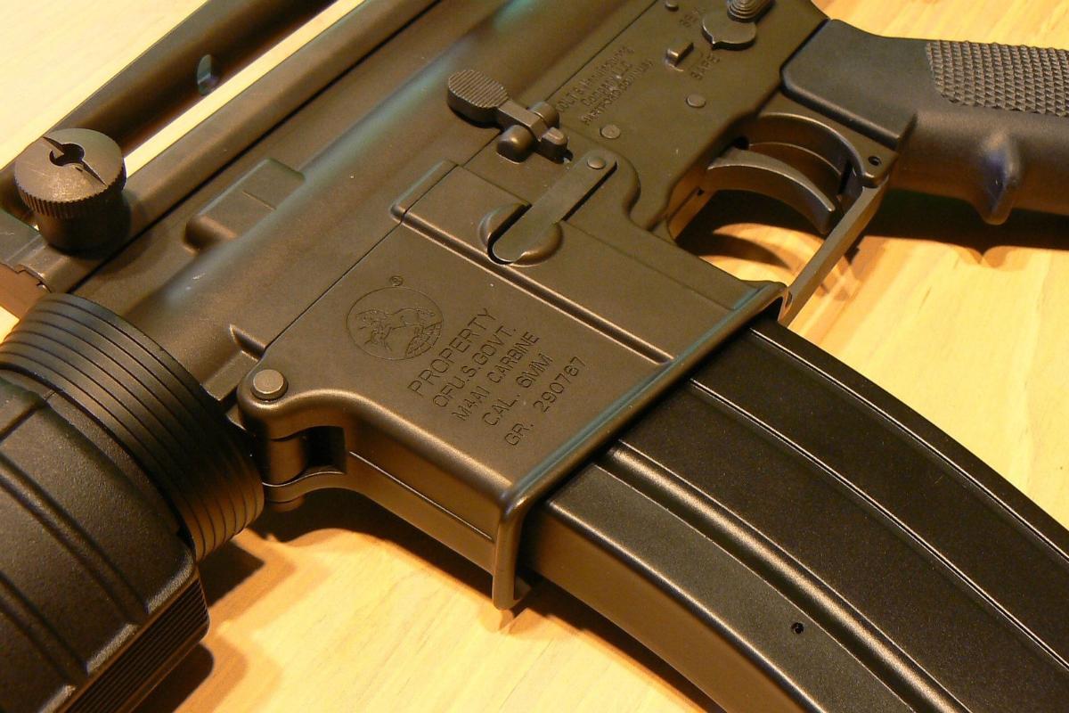 Mesmo quando eu atirar no meu agressor, a minha intenção deveria ser apenas afastá-lo para impedir a sua agressão | Pixabay