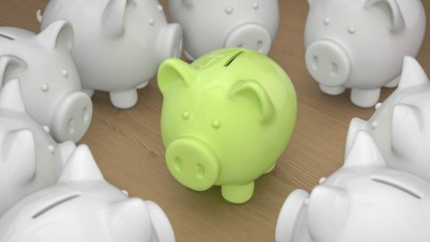 Tem dinheiro guardado na poupança? Saiba como calcular o rendimento Quando a Selic estiver em 8,5% ao ano ou menos, como ocorre atualmente, a poupança irá render 70% da Selic mais a Taxa Referencial, atualizada diariamente pelo Banco Central. | Bigstock /