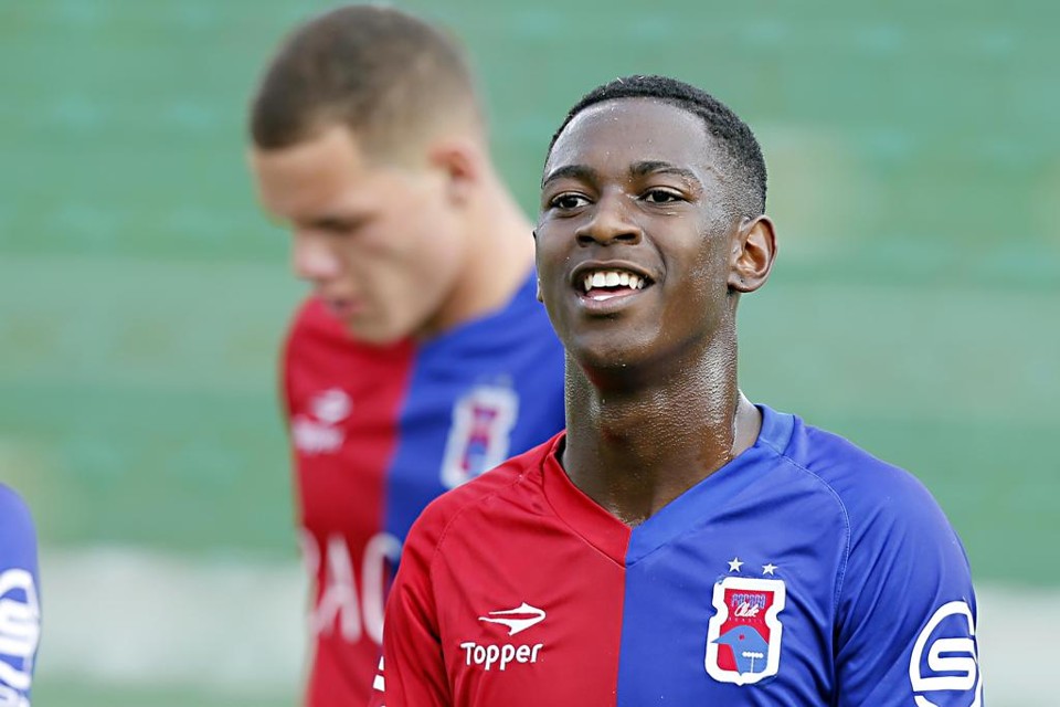 Jhonny Lucas vai defender a seleção brasileira sub-20. | Albari Rosa/Gazeta do Povo