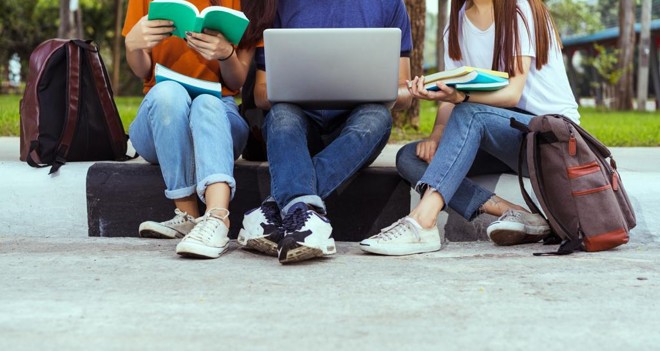 Ao todo, o Santander Universidades tem inscrições abertas para três programas de intercâmbio no exterior, com 1.270 vagas abertas. | Bigstock/