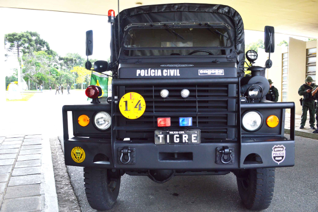 Caminhão modelo EE25 Engesa foi adaptado pelo Exército para o uso policial. | Exército Brasileiro/