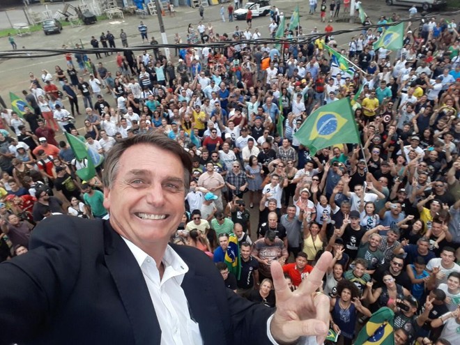 Bolsonaro faz desafio a Lula em Curitiba: quem leva mais povo na rua