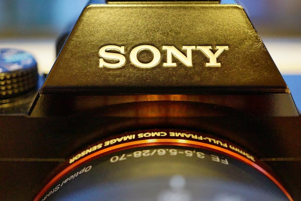 Detalhe de câmera digital da Sony. | /Pixabay