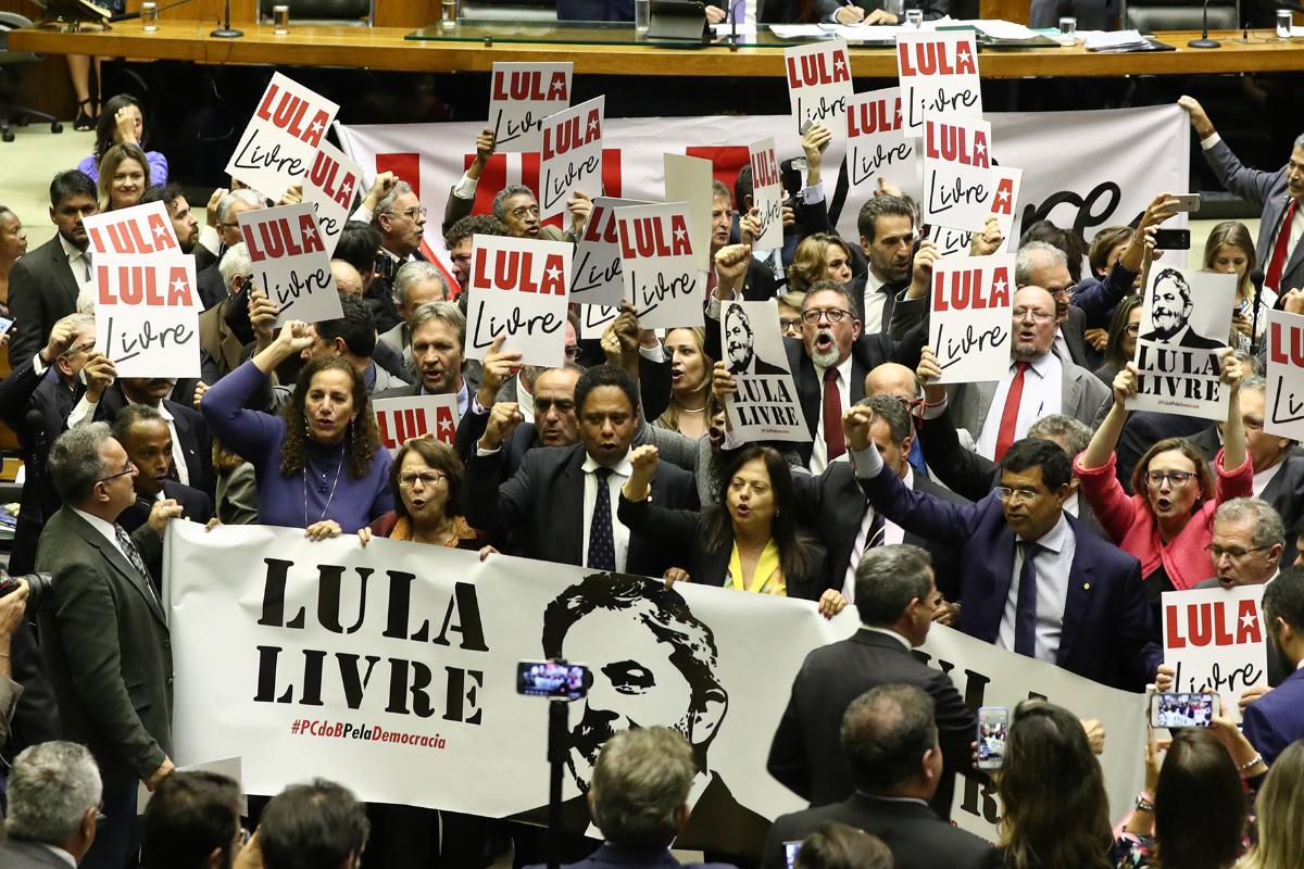 | Lula MarquesLiderança do PT na câmara.