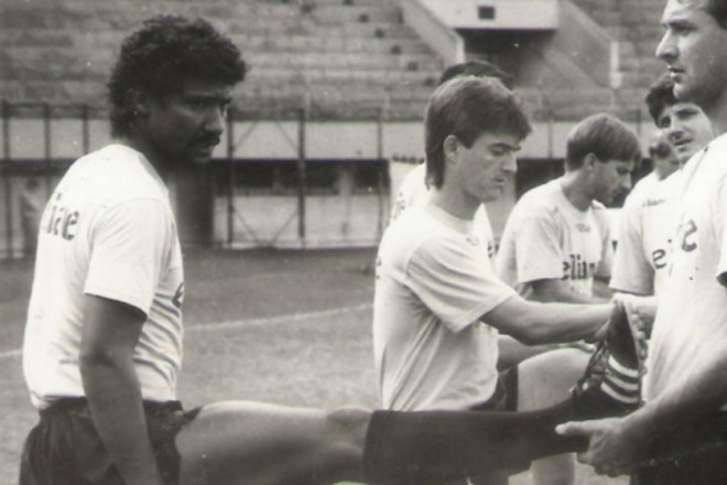 Soares durante treinamento no Criciúma na década de 1980. | Ulisses JobDivulgação