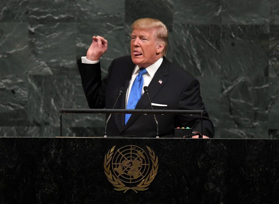 O enviado da China para o comércio alertou que as políticas de Donald Trump estão colocando “em perigo sem precedentes” a própria OMC. | TIMOTHY A. CLARY/AFP