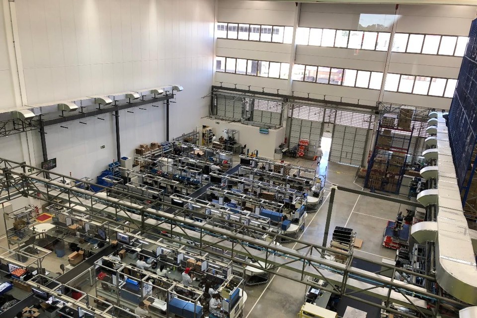Fábrica na nova sede da Bematech. | Rodrigo Ghedin/Gazeta do Povo